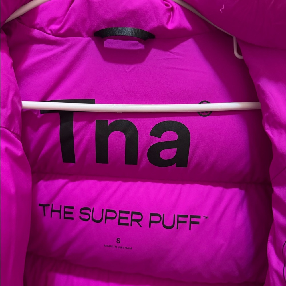 Aritzia Super Puff Jacket - image 4